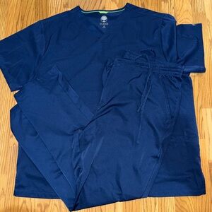 Healing Hands Works 2XL Scrub Top and Bottoms. Navy Blue.